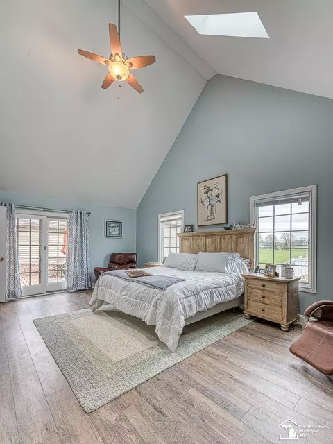 Bedroom - 3340 Reinhardt, Monroe, MI 48162 photo 3 of 14
