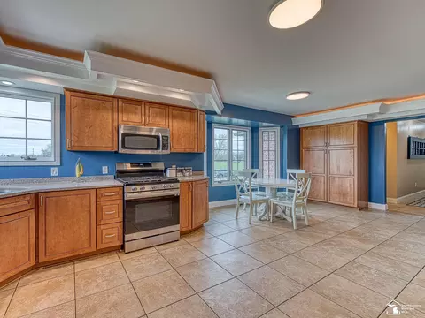Kitchen - 3340 Reinhardt, Monroe, MI 48162 photo 1 of 7