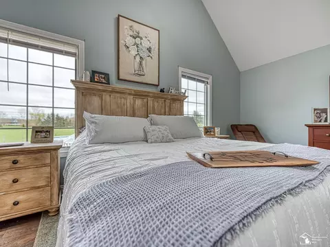 Bedroom - 3340 Reinhardt, Monroe, MI 48162 photo 4 of 14