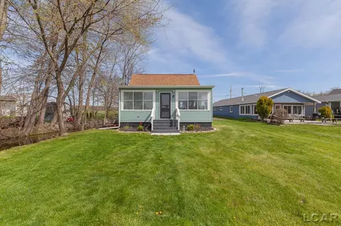 279 Plank, Hudson, MI 49247