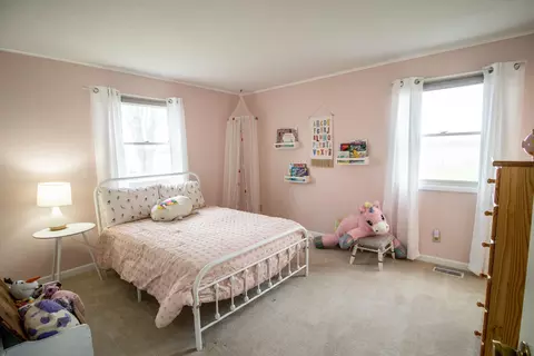 Bedroom - 815 State, Vassar, MI 48768 photo 10 of 12