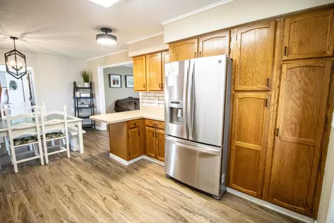 Kitchen - 815 State, Vassar, MI 48768 photo 3 of 4