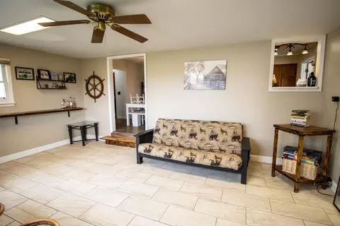 Living - 815 State, Vassar, MI 48768 photo 4 of 5