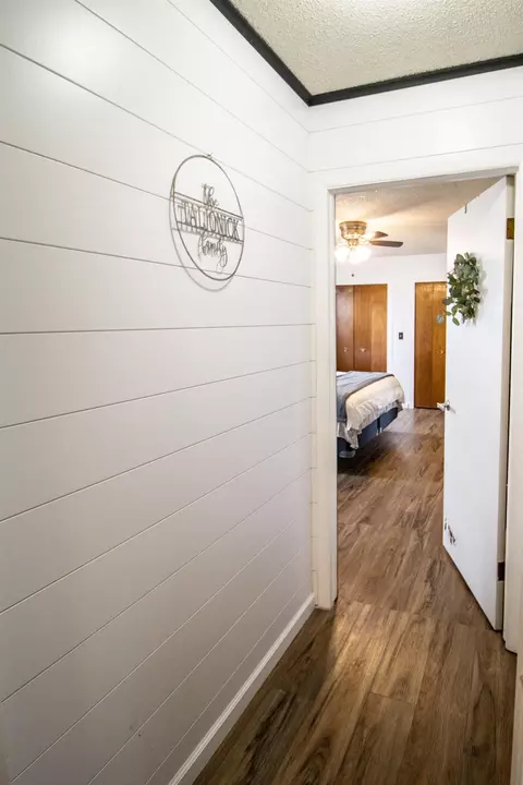 Entry Way - 815 State, Vassar, MI 48768 photo 1 of 1