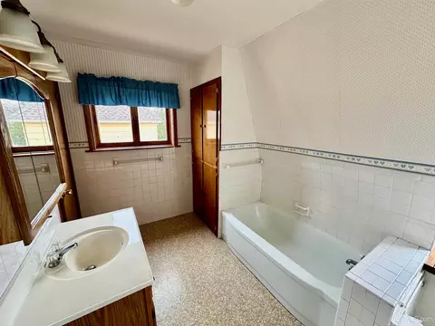 Bath - 442 W Empire, Ishpeming, MI 49849 photo 4 of 4