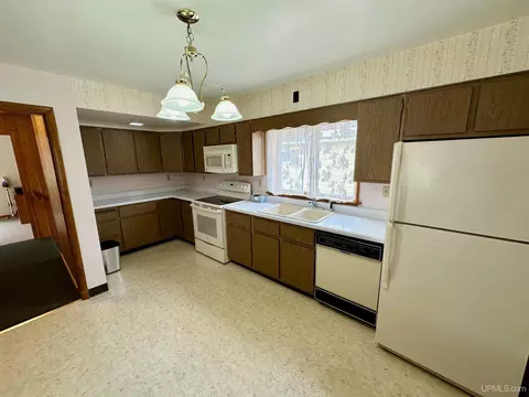 Kitchen - 442 W Empire, Ishpeming, MI 49849 photo 1 of 2