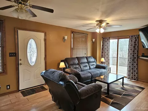 Living - 611 Ashlund, Wakefield, MI 49968 photo 1 of 2