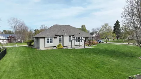 Exterior - 214 Primrose, Flushing, MI 48433 photo 10 of 14