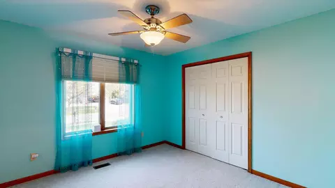 Bedroom - 214 Primrose, Flushing, MI 48433 photo 4 of 5