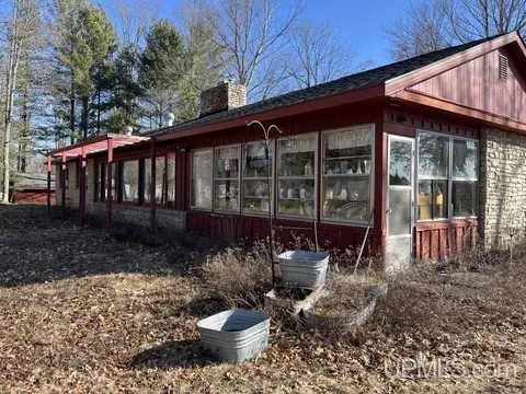 Exterior - n5333 Beech Street, Shingleton, MI 49884 photo 5 of 11