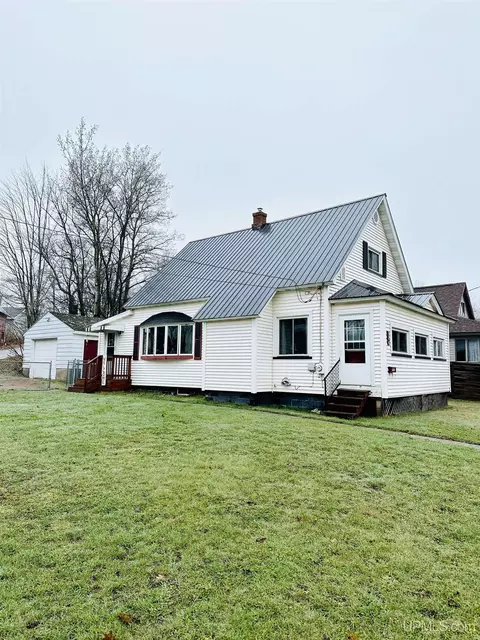 Exterior - 618 Mitchell, Negaunee, MI 49866 photo 2 of 7