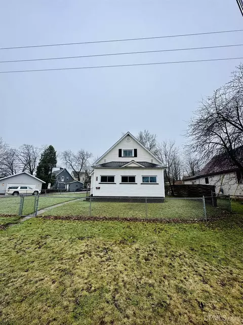 Exterior - 618 Mitchell, Negaunee, MI 49866 photo 4 of 7