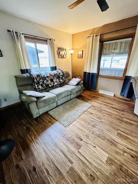 Living - 618 Mitchell, Negaunee, MI 49866 photo 3 of 3
