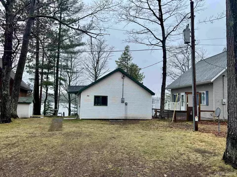 832 Pentoga, Crystal Falls, MI 49920
