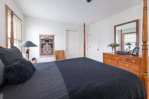 Bedroom - 899 S Brys, Grosse Pointe Woods, MI 48236 photo 2 of 6