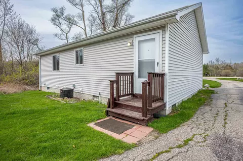 Exterior - 2097 Heather, Gladwin, MI 48624 photo 7 of 12