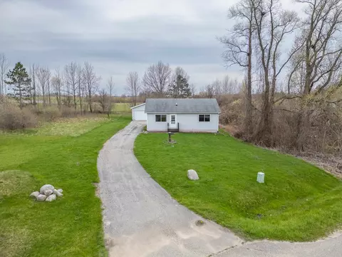 Exterior - 2097 Heather, Gladwin, MI 48624 photo 8 of 12