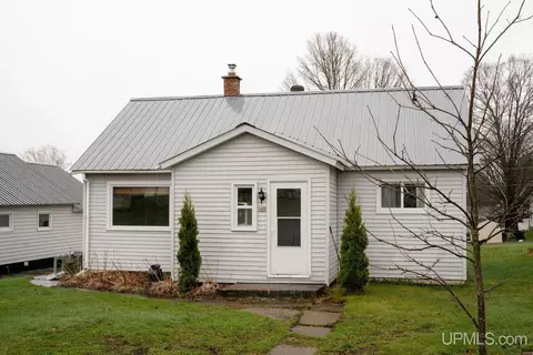 109 First, Iron River, MI 49935