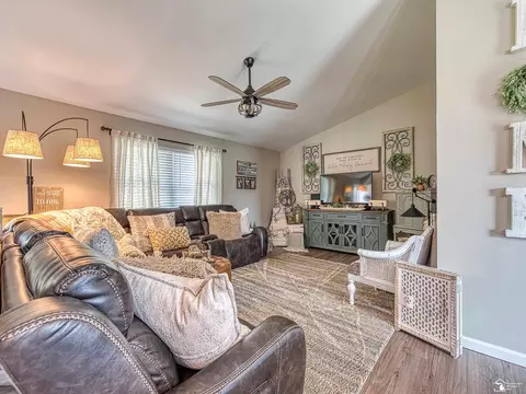 Living - 3291 Baycrest, Monroe, MI 48162 photo 1 of 2