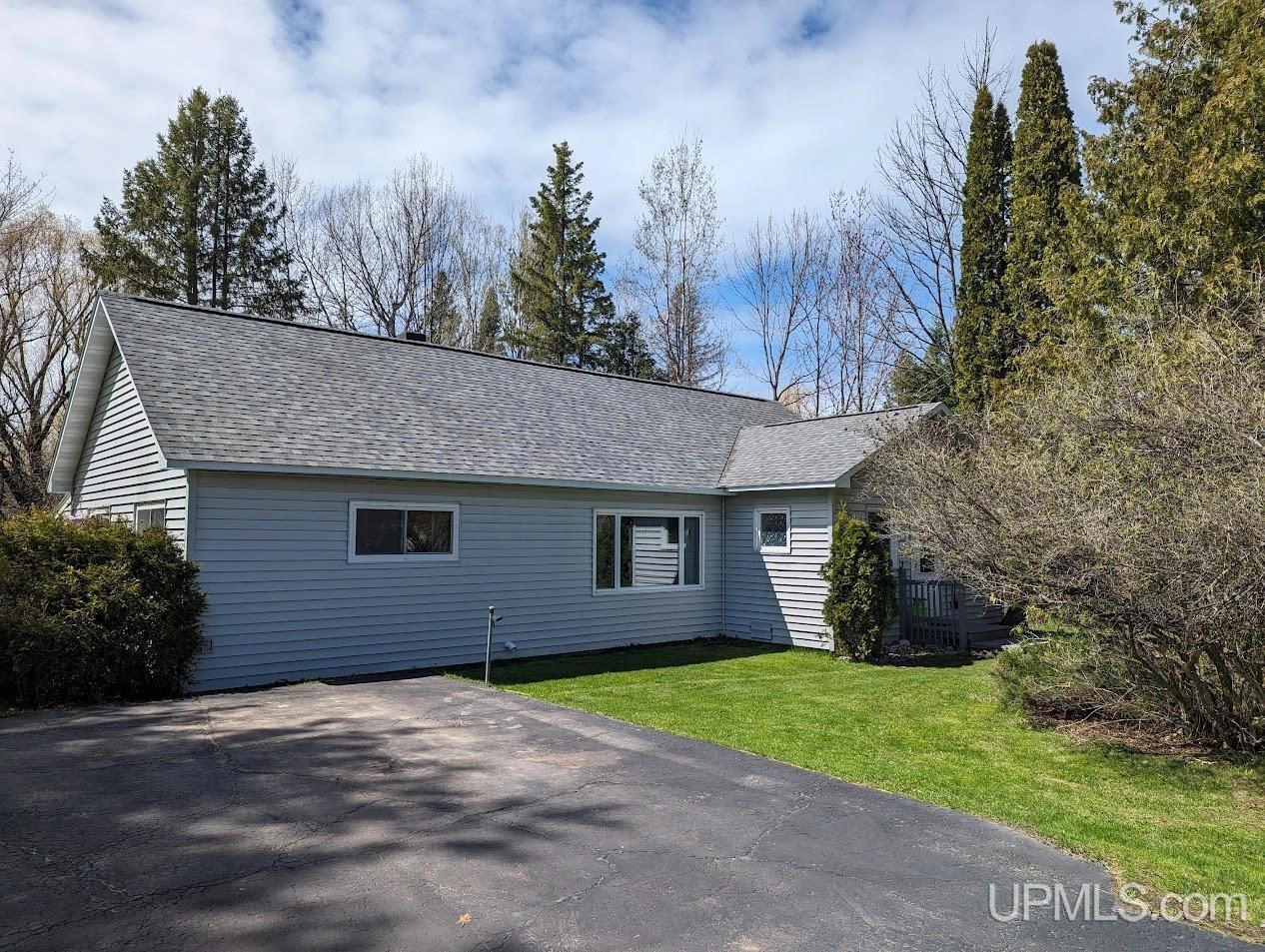 114 Tamarack  