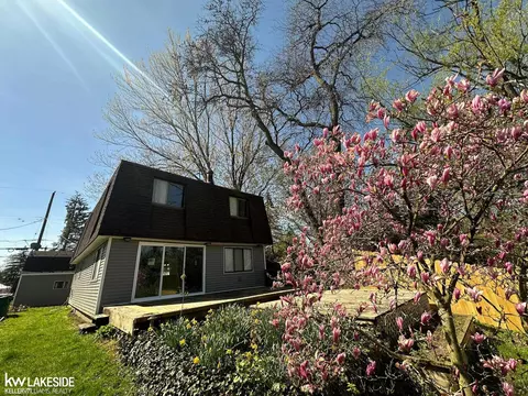 25951 Clinton Shr, Harrison Township, MI 48045