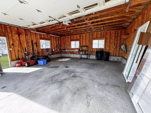 623 S 19th, Escanaba, MI 49829 photo 16