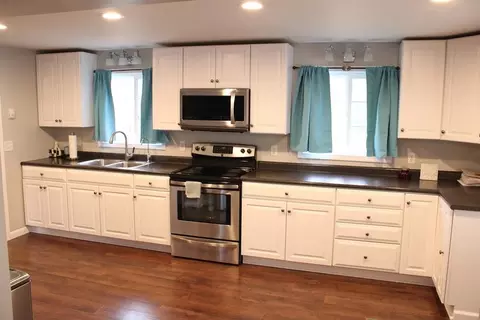 Kitchen - 5375 Briarwood, Harrison, MI 48625 photo 1 of 2