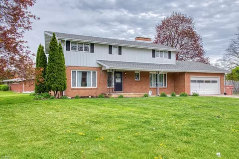 1310 Shady Ln, Owosso, MI 48867
