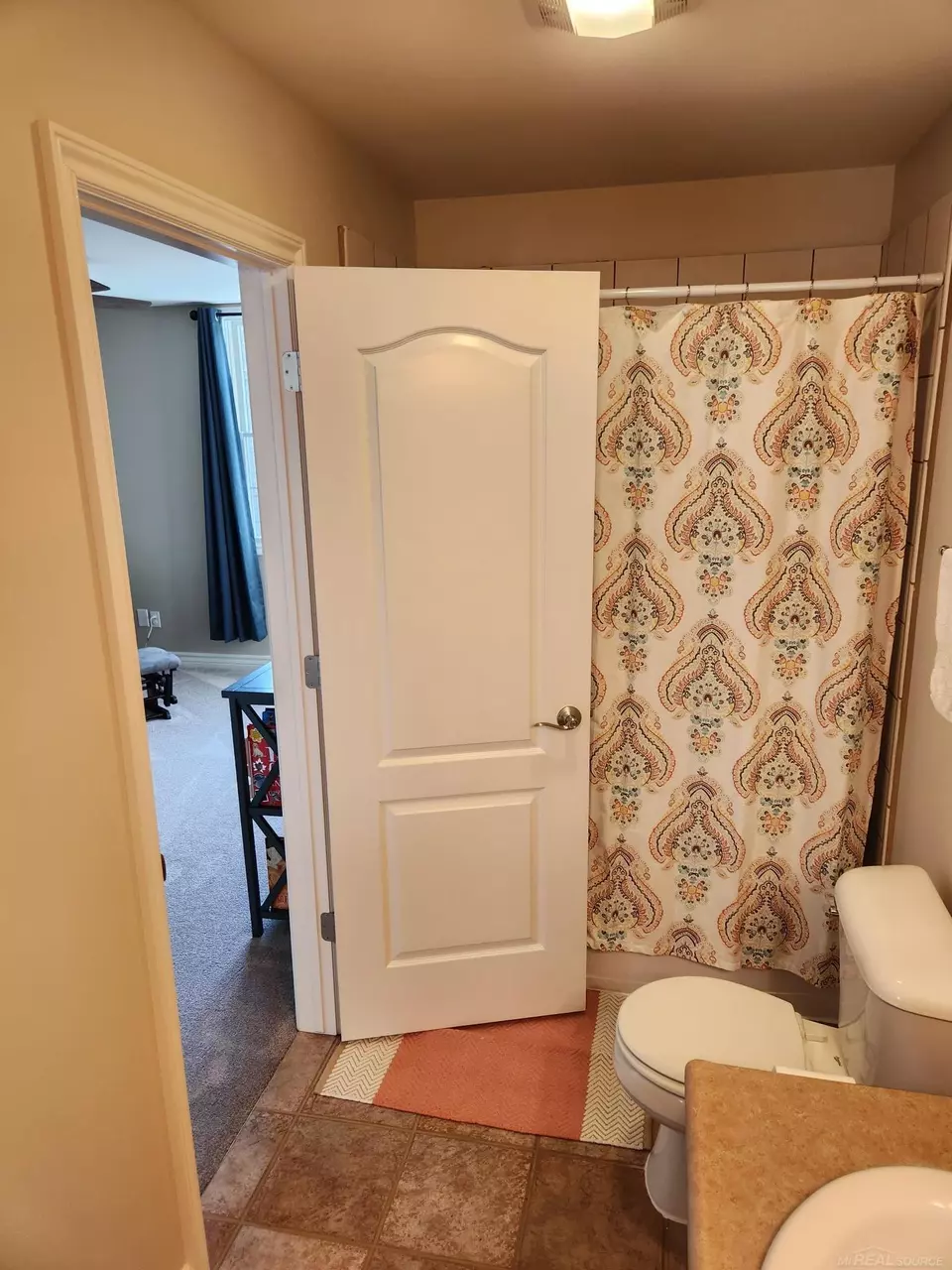 Bath - 3411 Woodfield, East China, MI 48054 photo 5 of 7