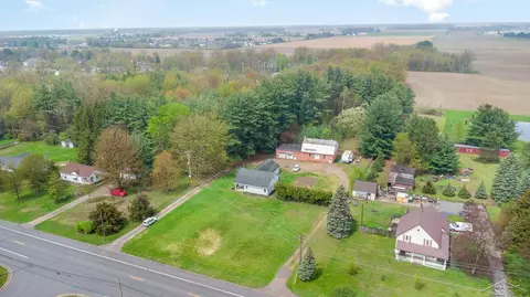 View/Area - 15490 Gratiot, Hemlock, MI 48626 photo 2 of 2