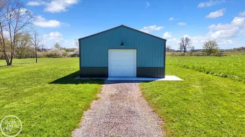 7400 Duce, Greenwood, MI 48006