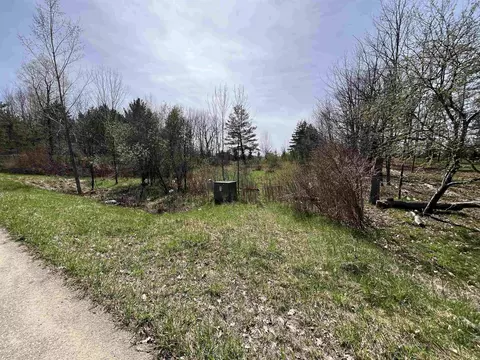 193 Robinhood, Gladwin, MI 48624 photo 2