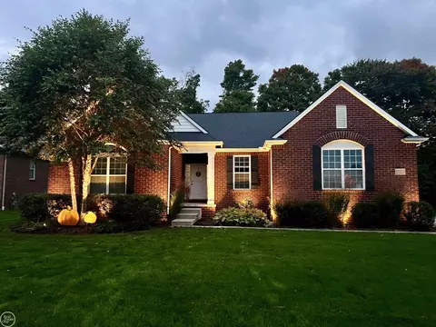27223 Houghton, Chesterfield, MI 48051