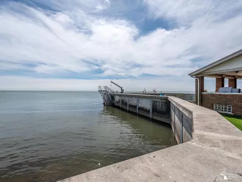 2174 Edgewater, Monroe, MI 48162 photo 35