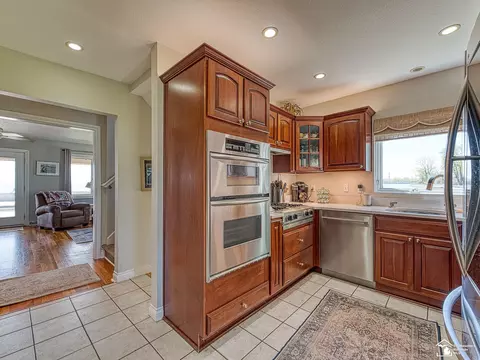 2174 Edgewater, Monroe, MI 48162 photo 13