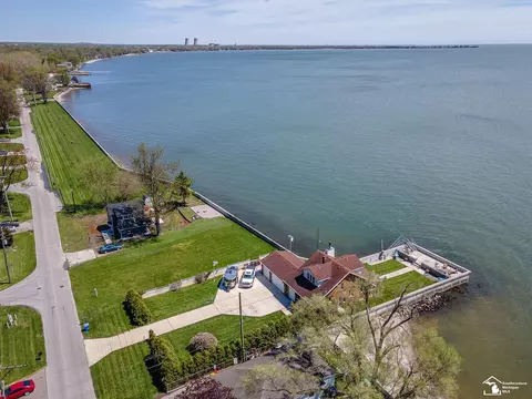 2174 Edgewater, Monroe, MI 48162 photo 45