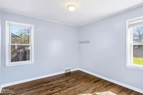 2279 Stanhope, Grosse Pointe Woods, MI 48236 photo 19
