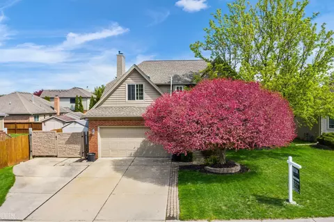 34121 Summerhill, New Baltimore, MI 48047