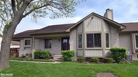 20385 Villa Grande, Clinton Township, MI 48038