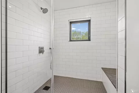 Bath - 12491 Woodside, Carleton, MI 48117 photo 2 of 4