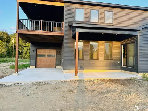 Exterior - 12491 Woodside, Carleton, MI 48117 photo 9 of 11
