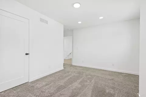 Bedroom - 12491 Woodside, Carleton, MI 48117 photo 2 of 7