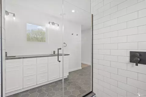 Bath - 12491 Woodside, Carleton, MI 48117 photo 3 of 4