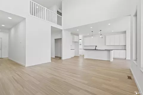 Living - 12491 Woodside, Carleton, MI 48117 photo 2 of 3