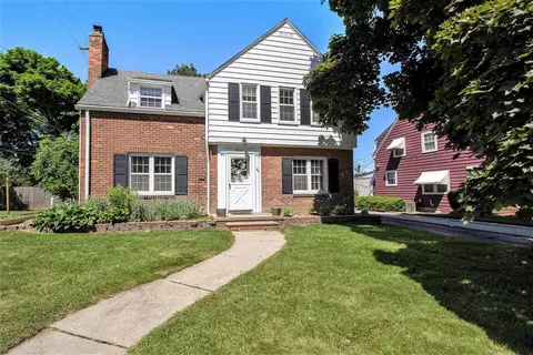814 Maxine, Flint, MI 48503