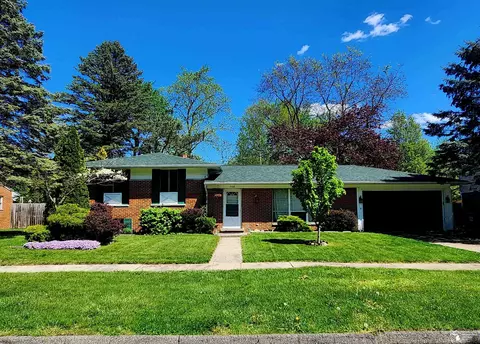 7108 Middlebury, Lambertville, MI 48144