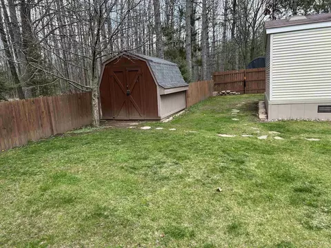 Exterior - 34 Maple View Dr, Gladstone, MI 49837 photo 5 of 9