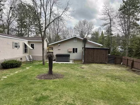 Exterior - 34 Maple View Dr, Gladstone, MI 49837 photo 7 of 9