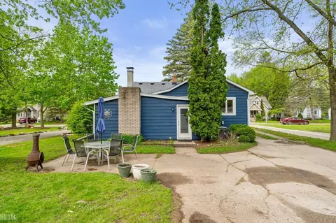 Exterior - 3127 Devondale, Rochester Hills, MI 48309 photo 6 of 6
