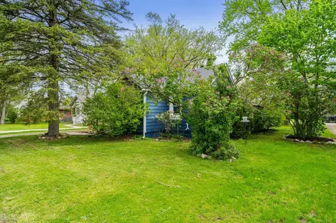 Exterior - 3127 Devondale, Rochester Hills, MI 48309 photo 2 of 6